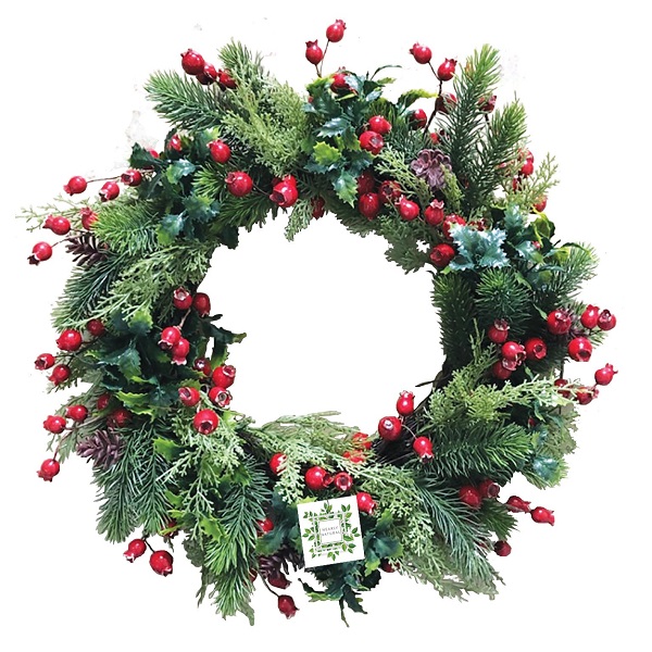 Classic Christmas Pine & Berry Wreath With 30 Led Lights Diameter 45cm Dev966686