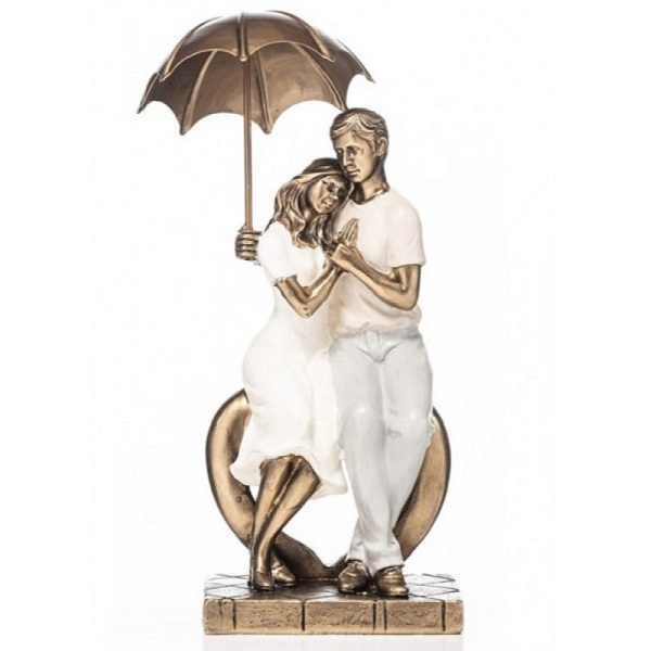 The Grange Collection Rainy Day Couple Holding Brolly 25cm Kt10