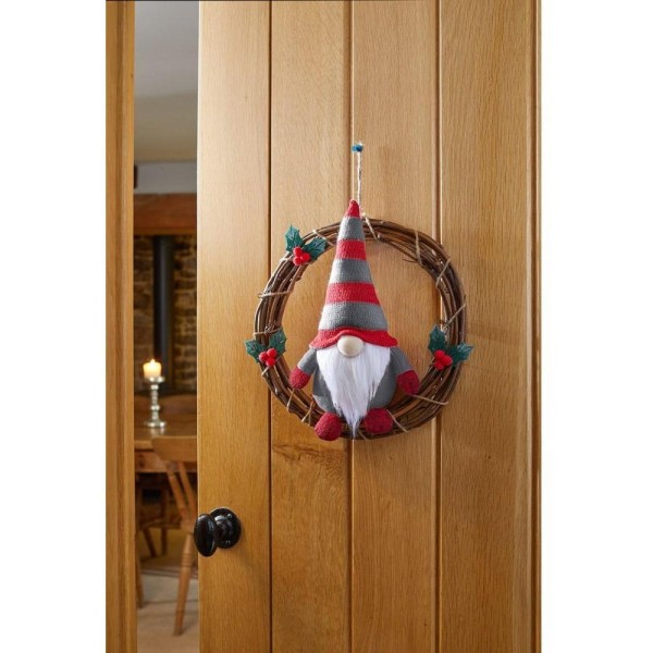 Mr Yule Wreath